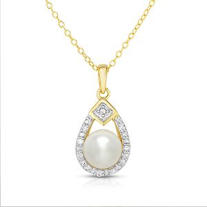 Pearl and Diamond Necklace