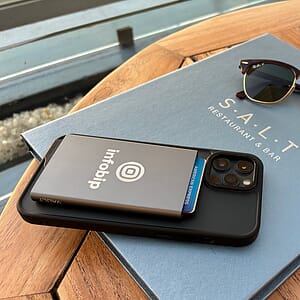 Vault - RFID Aluminum Phone Wallet Featuring Magsafe