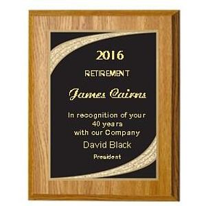 7" x 9" Oak Finish Plaque with a Black Majestic Plate