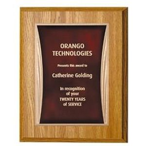 8" x 10" Oak Finish Plaque with a Red Showtime Plate