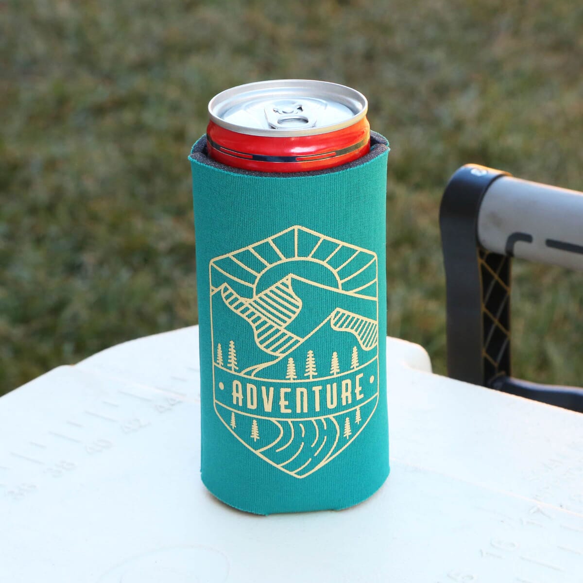 8 oz. Drink Scuba can cooler