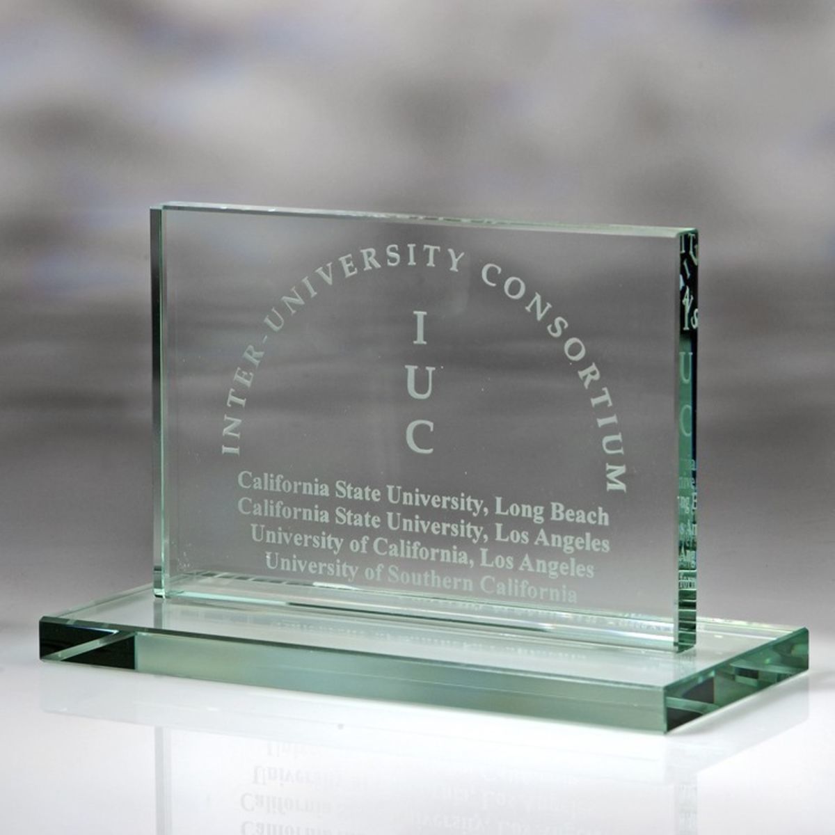 7" Award- Awards, Trophy,Horizontal Plaque w/Base 3/4"d_D377GA