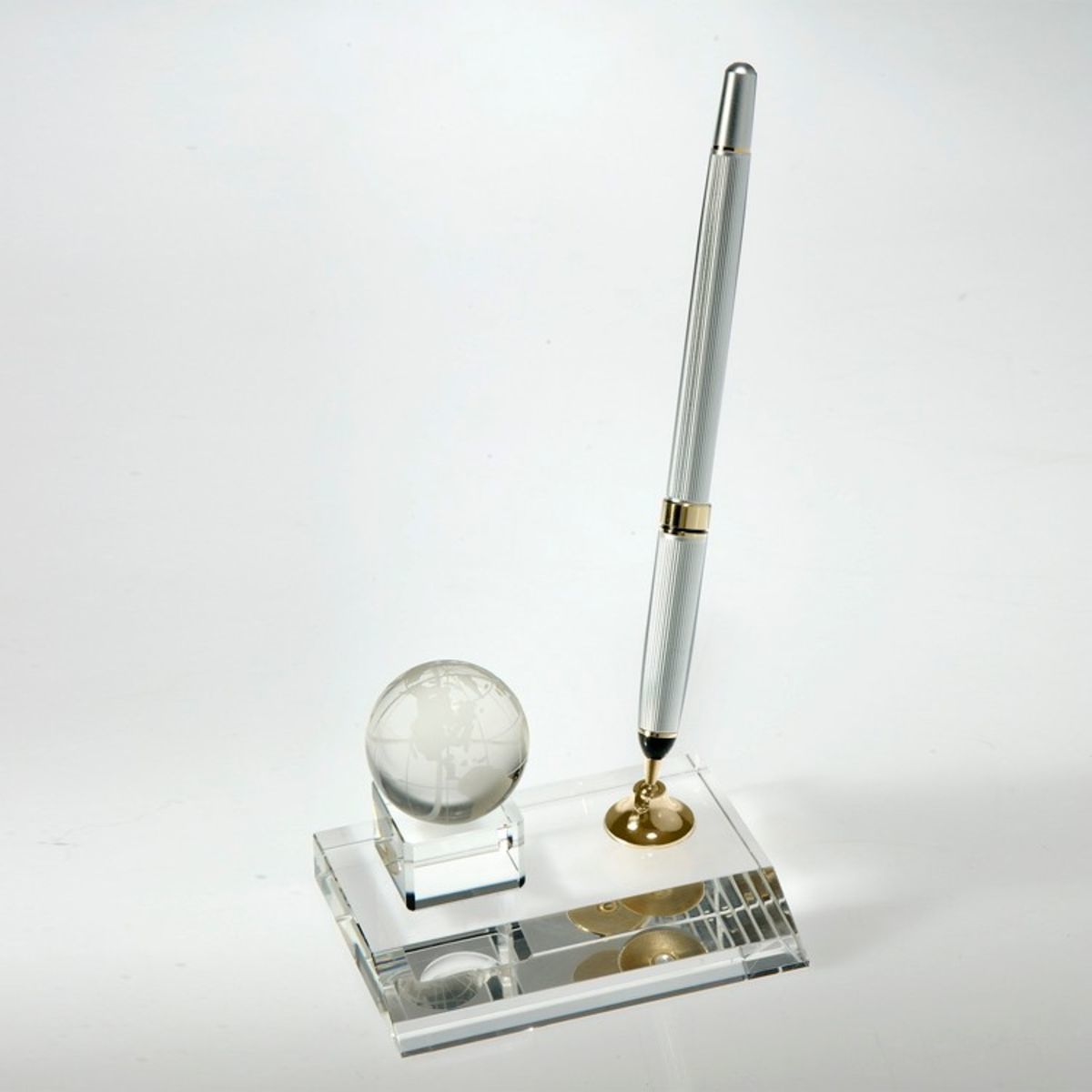 Desktop Award-Crystal Globe Pen Set w/Silver Ballpoint Pen