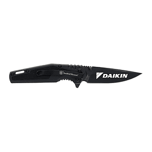 Smith & Wesson® SWAT Drop Point Pocket Knife