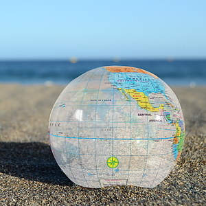 12" Globe Beach Ball - Clear