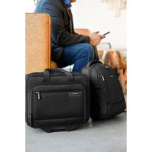 Samsonite Classic Business Perfect Fit Two Gusset Laptop Portfolio