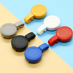 Retractable Round Badge Reel Holder w/ Plastic Foldable clip