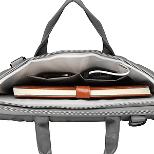SwissDigital® VACALLO USB Charging Port Stylish 16″ Laptop Sleeve
