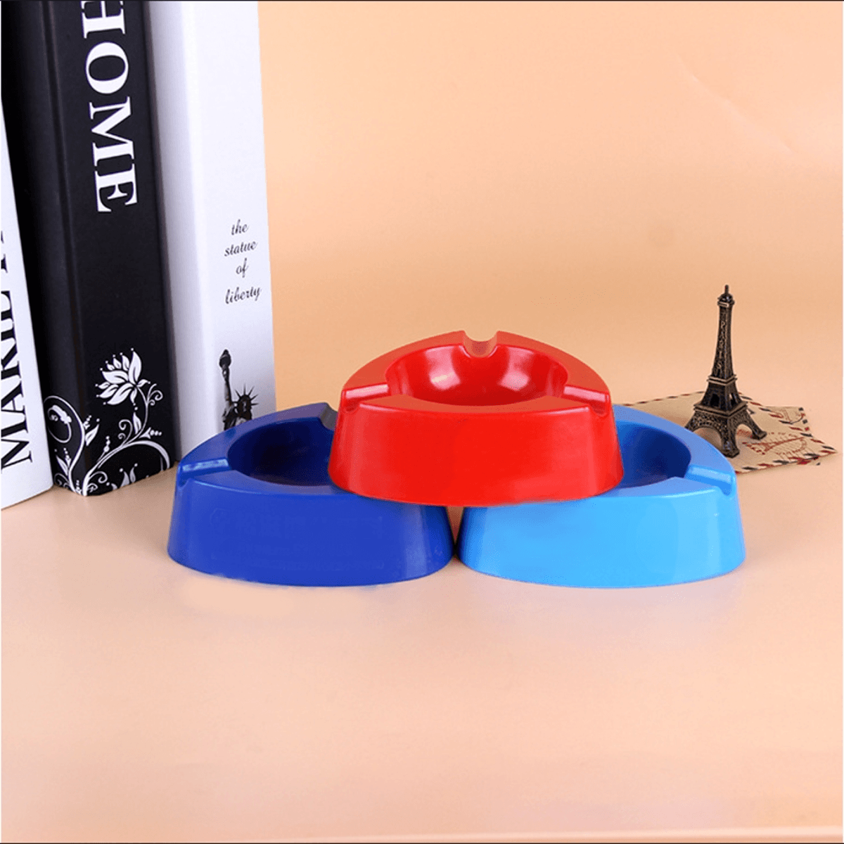 Triangle Plastic Ash Tray