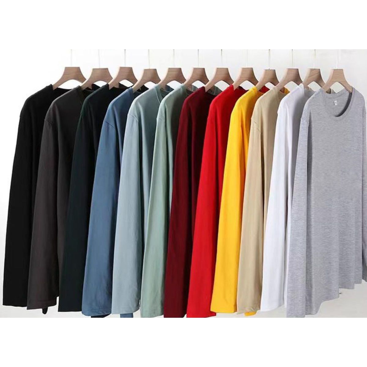 Long-sleeved T-shirt