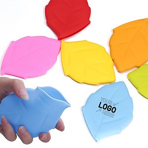 Silicone Outdoor Folding Maple Leaf-shaped Drink Cup