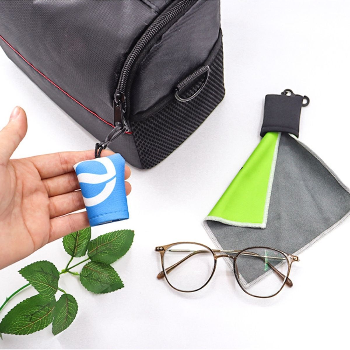 Portable Glasses Cloth with Buckle