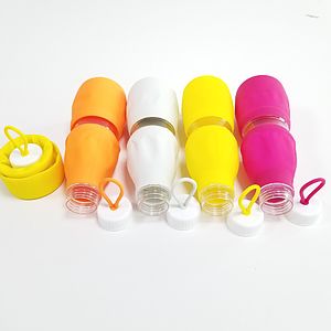 24oz Collapsible Silicone Water Bottle