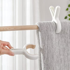 L Size Beach Towel Secure Clip for Chair - Stress Free Lounging