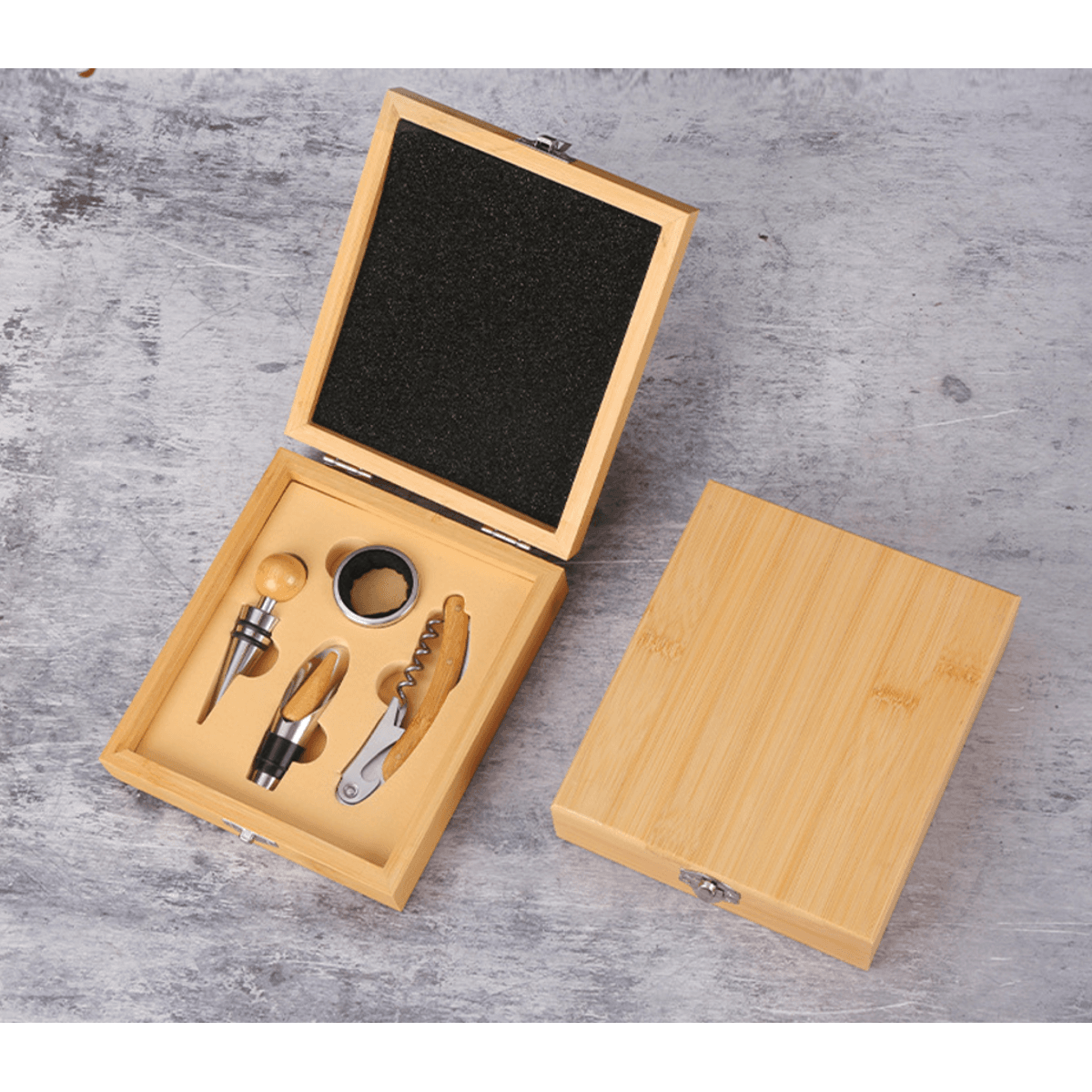 4-Piece Set Of Bamboo And Wood Wine Stoppers