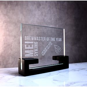 Classic Award (8"x8")