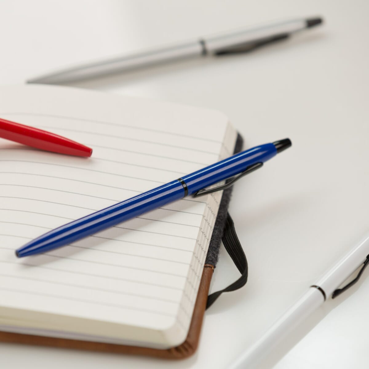 Tahiti-III Slim Retractable Pen