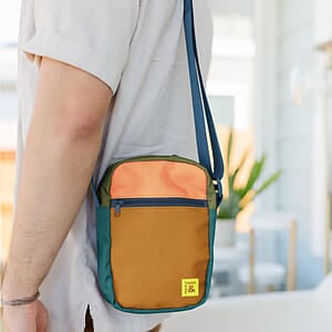 PORTRAIT CROSSBODY - 4CP 1000D RPET