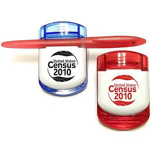 Jumbo size magnetic memo clip with pen holder