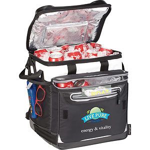 Arctic Zone® Titan Deep Freeze®  Rolling Cooler