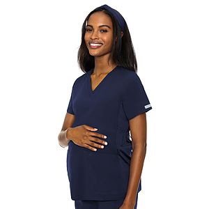 Med Couture - Activate - Women's 2-Pocket Maternity V-Neck Top