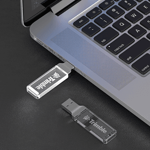 Archer Heights Light-Up USB Flash Drive