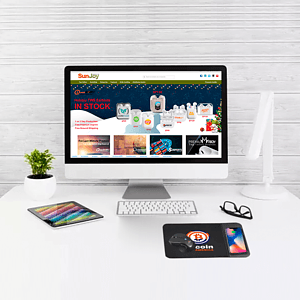 Canoga Mouse Pad and Qi Wireless Charger