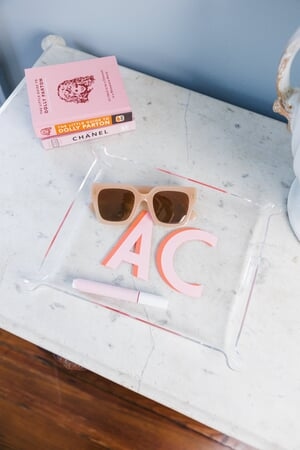  Acrylic Tray