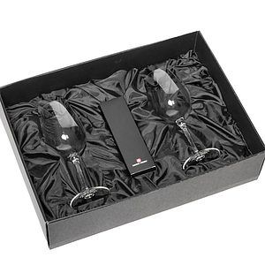 Swiss Force® Effortless Opener & RIEDEL Oenologue Wine