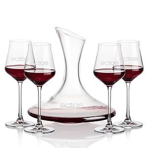 Madagascar Carafe & Bretton Wine