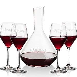 Terrassa Carafe & Bengston Wine