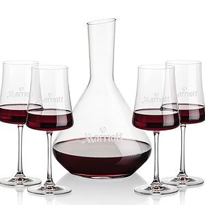 Terrassa Carafe & Dakota Wine