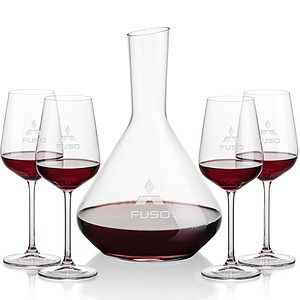 Terrassa Carafe & Elderwood Wine