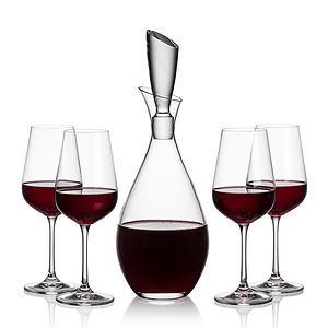 Juliette Decanter & Laurent Wine