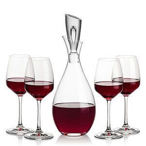 Juliette Decanter & Oldham Wine