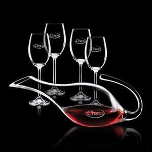 Reyna Carafe & Woodbridge Wine