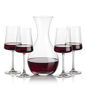 Adelita Carafe & Dakota Wine