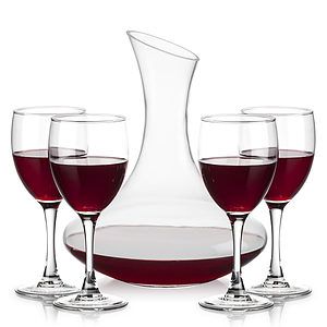 Hampton Carafe & Carberry Wine