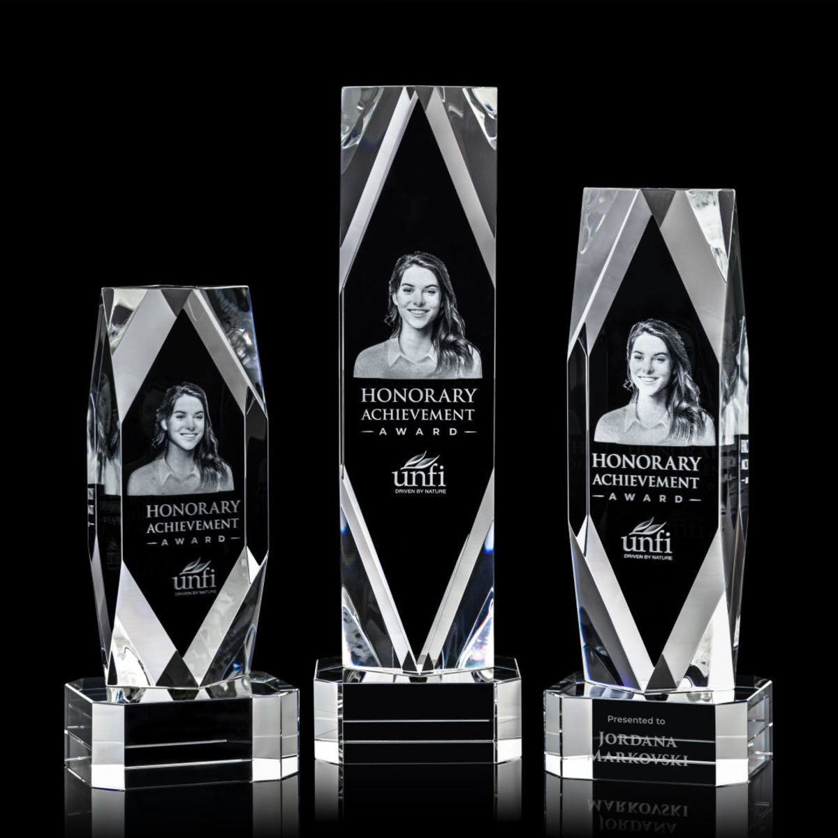 Delta 3D Award on Base - Clear