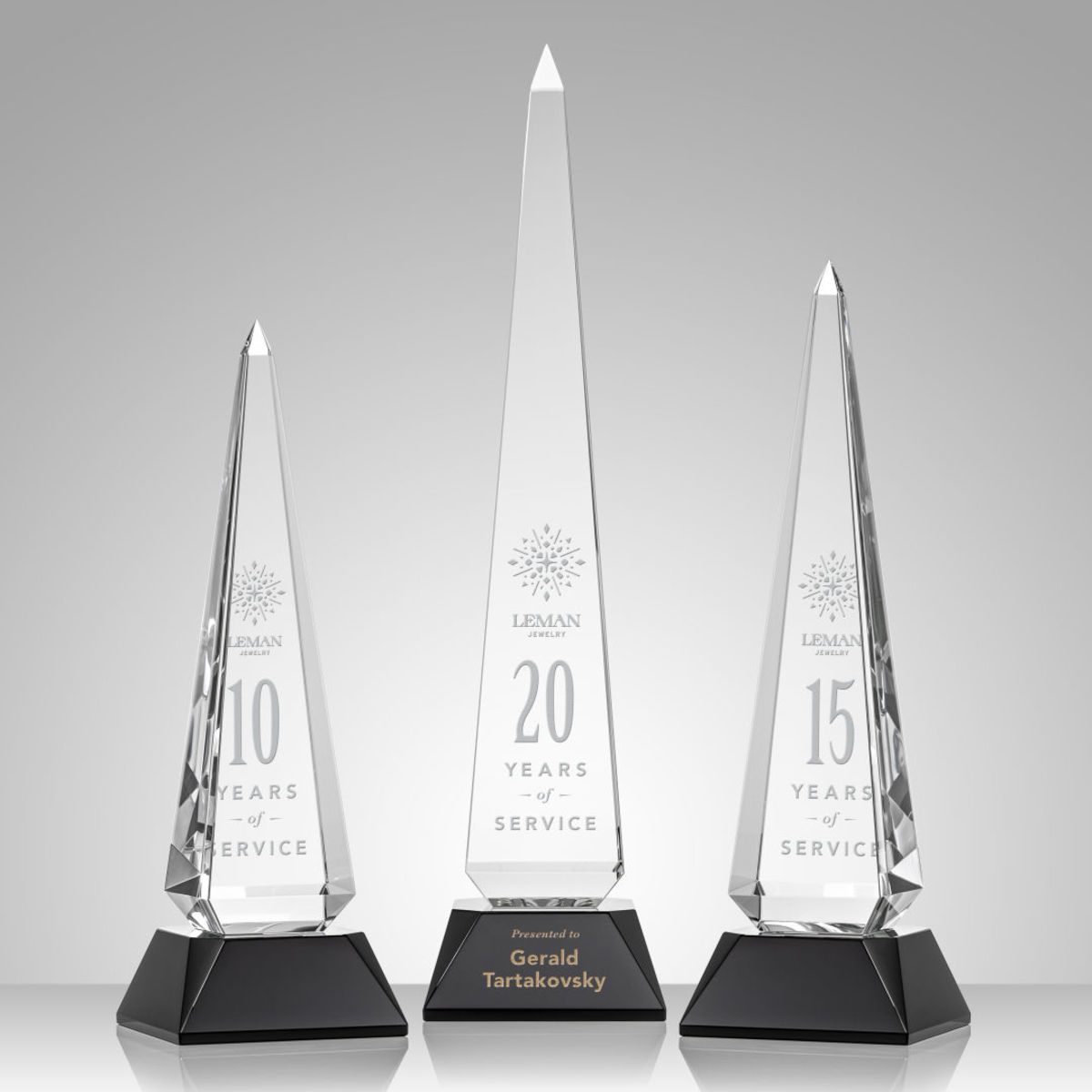Helmsley Obelisk - Black